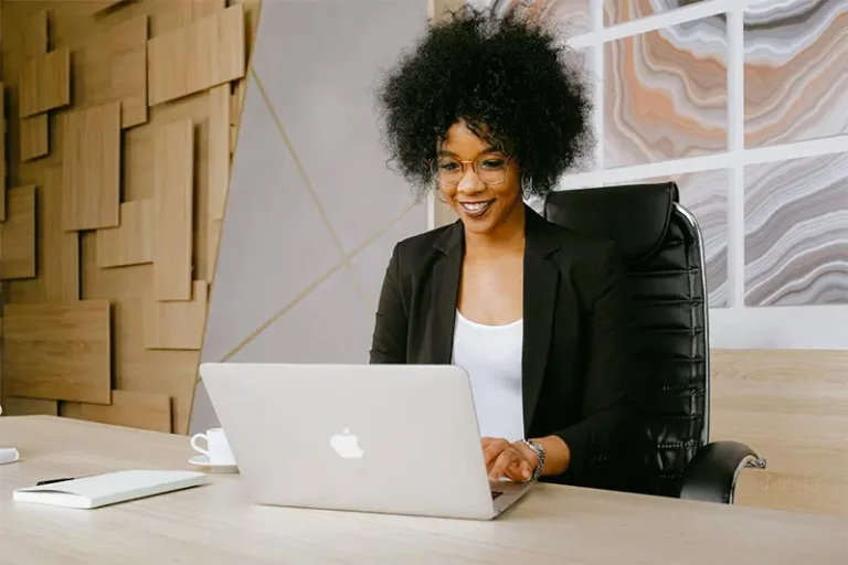 businesswoman with macbook